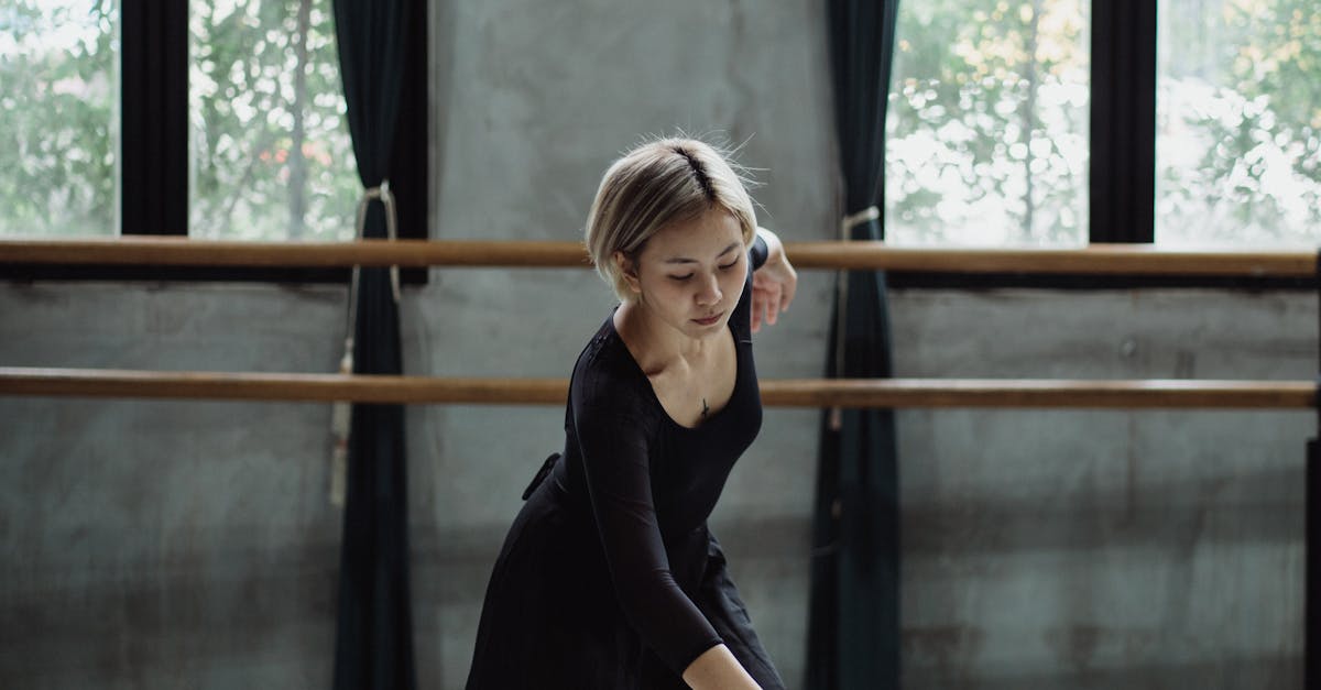 Incorporating Classical and Contemporary Elements in Intermediate Ballet