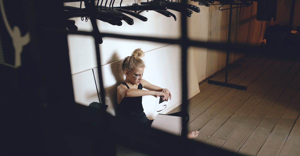 The Role of Social Media in Shaping Perceptions of Adult Ballet Schools